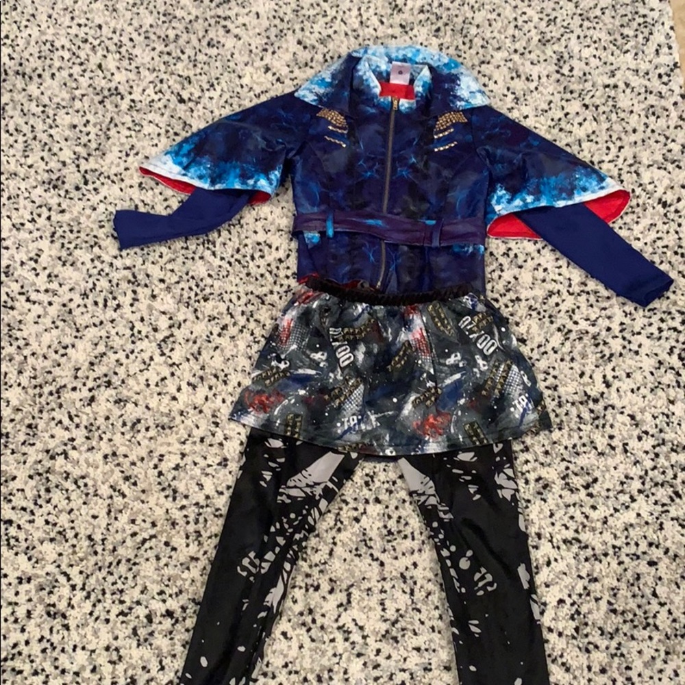 Evie Descendants costume